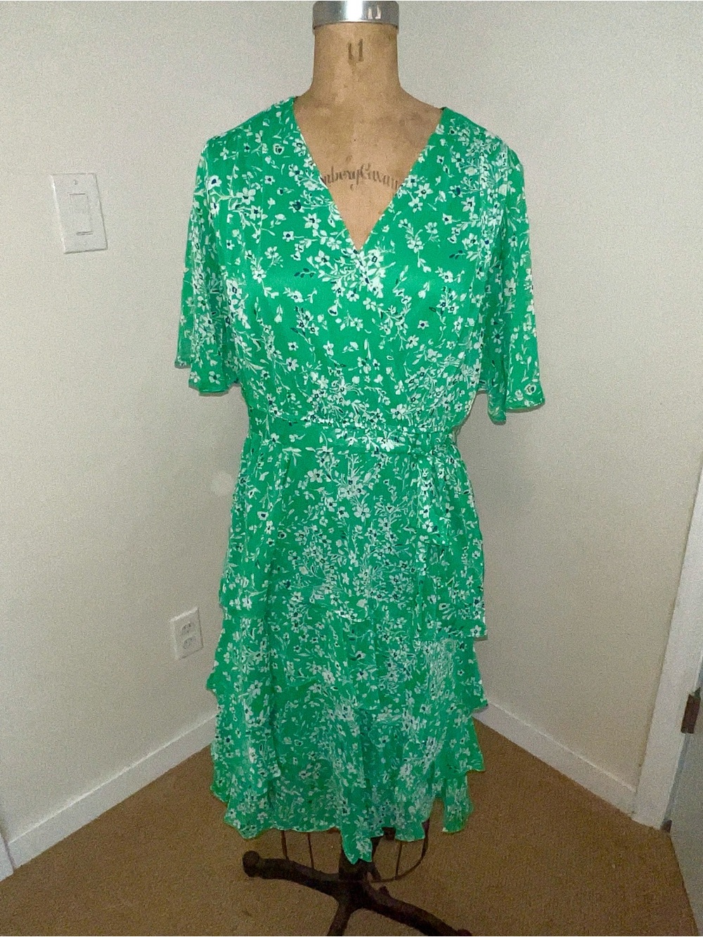 Studio I Green and White Floral Wrap Midi Dress